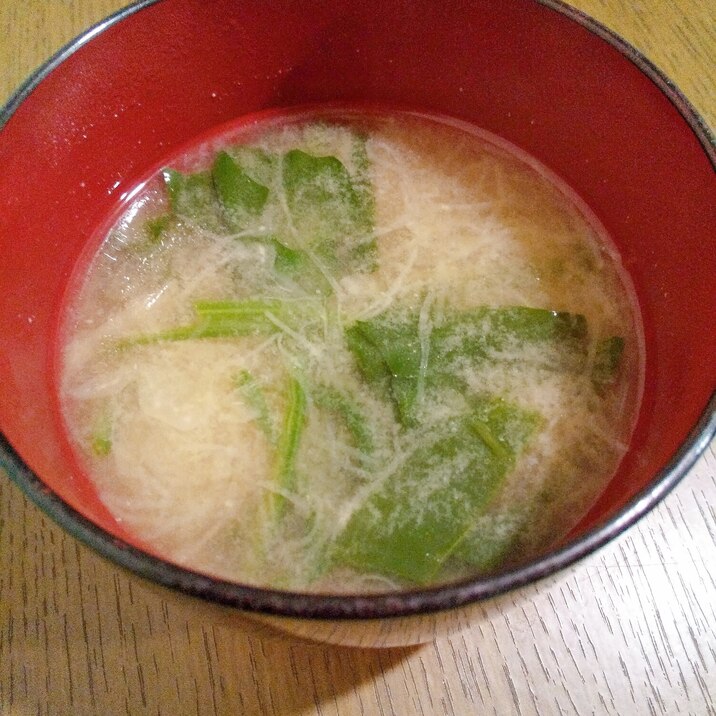 ほうれん草と大根のお味噌汁